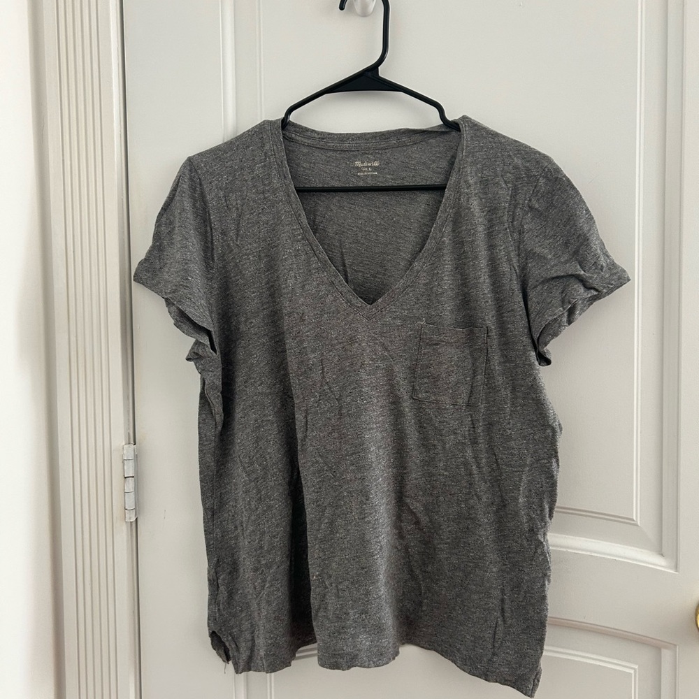 Madewell v-neck tshirt grey